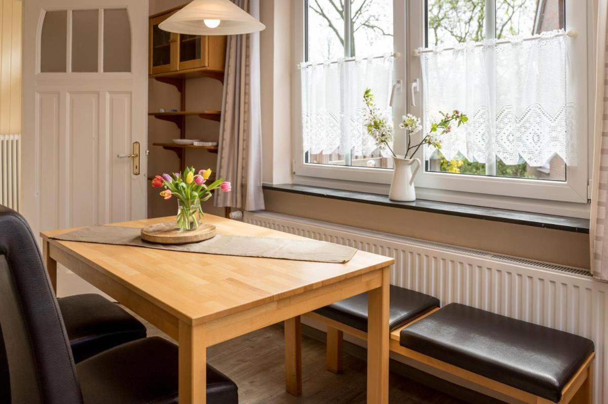 Friesenhof Janssen - Urlaub Auf Dem Bauernhof Apartment Neuharlingersiel Exterior foto