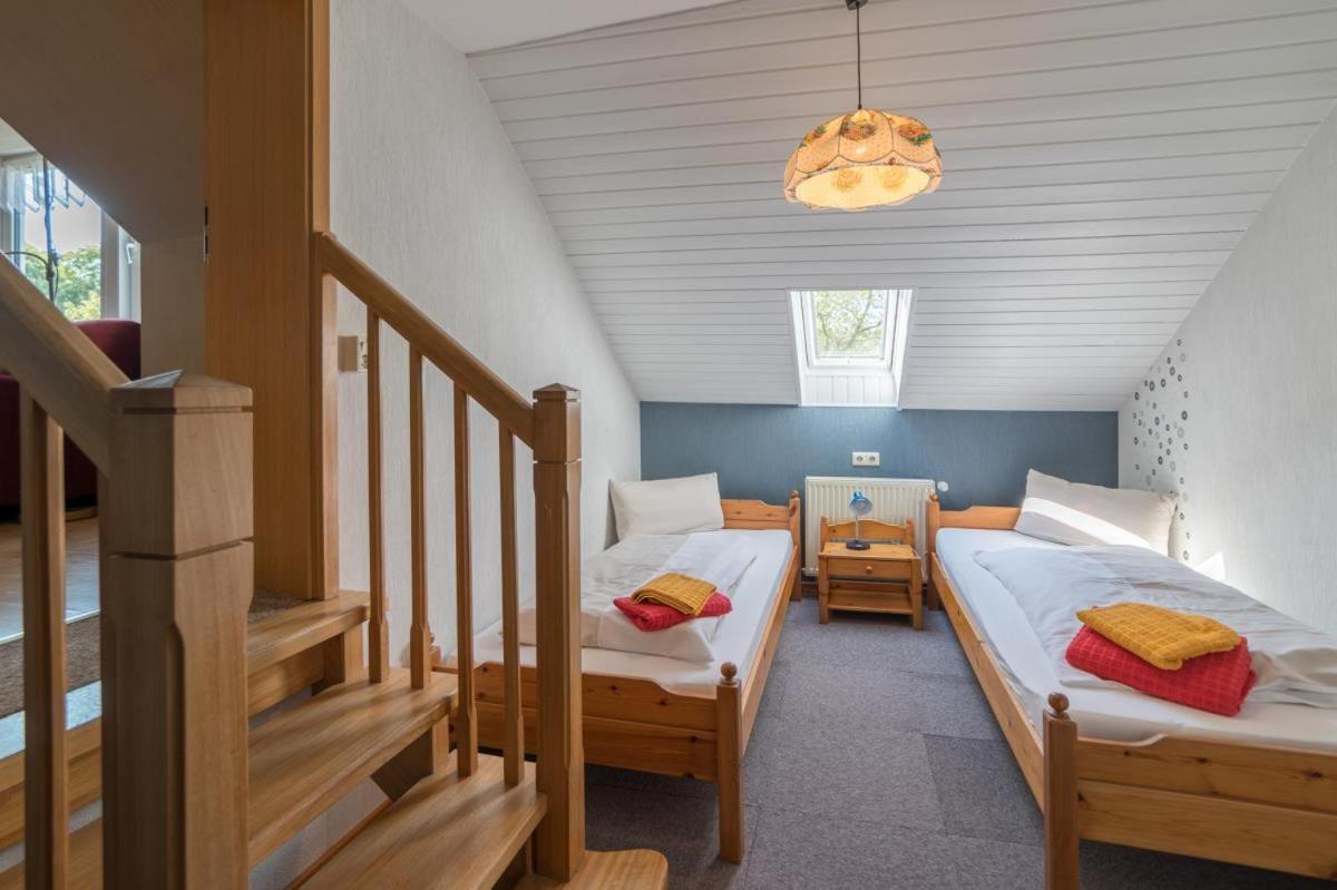 Friesenhof Janssen - Urlaub Auf Dem Bauernhof Apartment Neuharlingersiel Exterior foto
