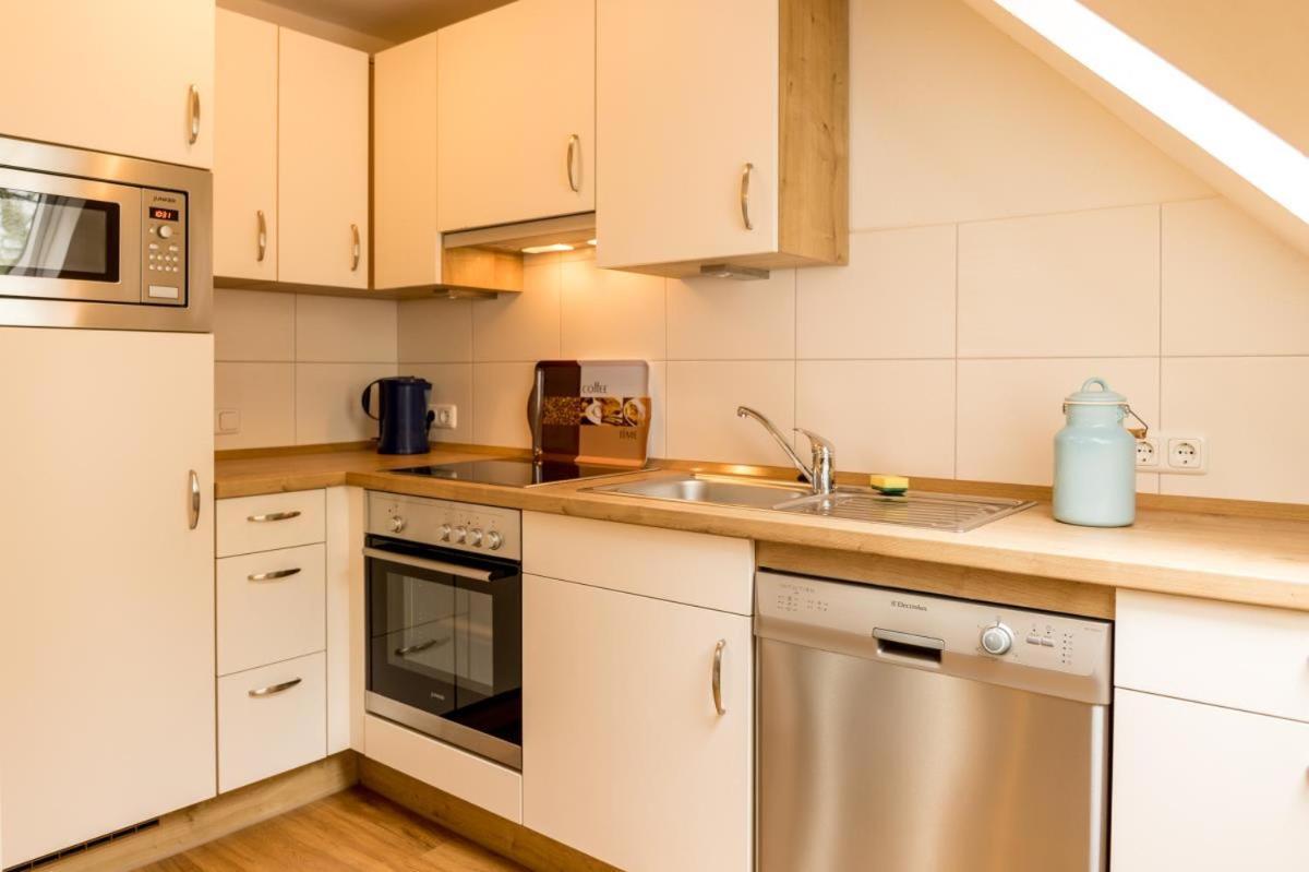 Friesenhof Janssen - Urlaub Auf Dem Bauernhof Apartment Neuharlingersiel Exterior foto